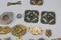 Preview: Konvolut Schnallen und diverses aus alter Uniformschneiderei