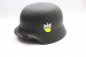 Preview: Wehrmacht M 40 EF 66/21478 steel helmet with wearer's name and a badge in top condition