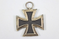 Preview: EK2 Eisernes Kreuz 2. Klasse 1939 unleserlicher Hersteller. Dreiteilig magnetisch.Originaler Fundzustand