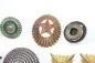 Preview: Konvolut aus 11 Stück Original-Uniformteilen, Knöpfen, Abzeichen, Auflagen und Schnallen