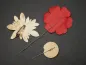 Preview: 3x Abzeichen aus Papier - Blume mit HK - Tag der Arbeit