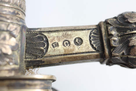 Ehrengeschenk – Herrschaftlicher Bärenfänger / Jagddegen mit Silberbeschlägen 1853