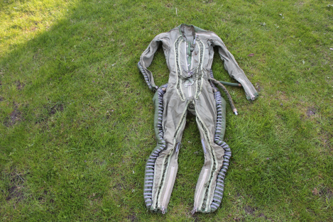 Preview: Original MiG-21 Pressure Suit BKK-6M/12 Pilot Suit – Soviet Fighter Jet Flight Suit Militaria