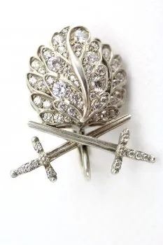 Finest jewelry work: oak leaves with swords and sparkling diamonds for the Knight's Cross of the Iron Cross in 1939