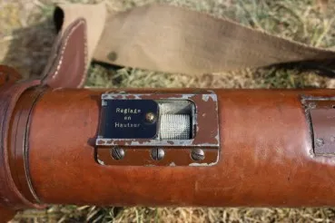 Ww1, ww2 EM 0.8 m range finder in a leather case, French, EM leather-covered