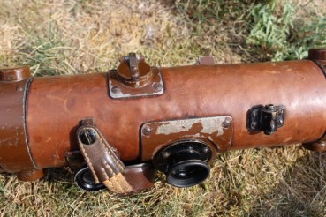 Ww1, ww2 EM 0.8 m range finder in a leather case, French, EM leather-covered
