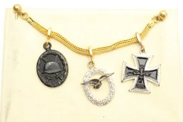 Tailcoat chain with 3 awards Wound badge, Iron Cross and Air Force in 57 versions