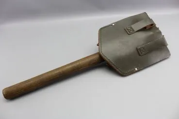 Very early Bundeswehr folding spade with wooden handle from 1959