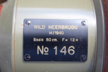Wehrmacht Entfernungsmesser EM Basis 0,8m Wild Heerbrugg M/1940 mit Stativen und Transportbehälter, WaA