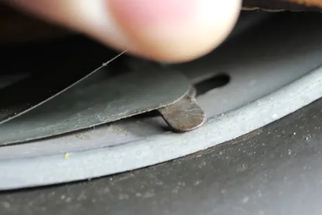 Wehrmacht Stahlhelm M42 EF66 mit einem Huber Jordan Emblem, Abzeichen und markiert