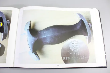 SS Service Daggers – Reference Book for Identification & Authentication