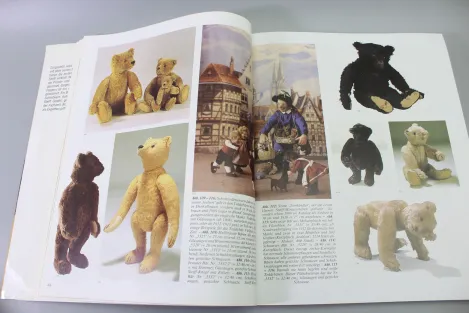 Button in Ear: The History of Margarete Steiff GmbH and its Production.