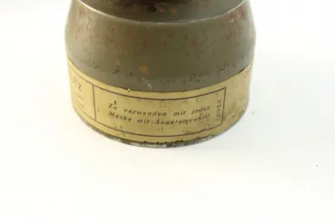 Gas mask can of the Wehrmacht with gas mask, spare glasses, gas mask stamped with date of manufacture, WaA stamp