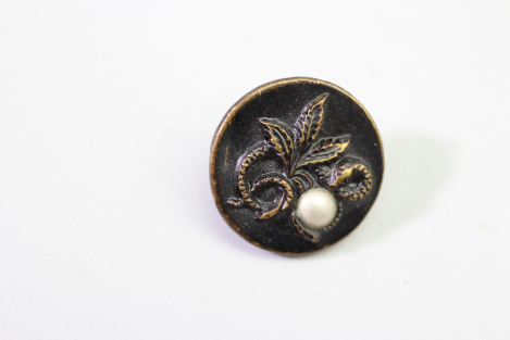 175 Original Livery & Traditional Costume Buttons Made of Metal – Vintage Stock from a Uniform Tailor