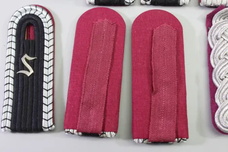 DDR NVA Schulterklappen Konvolut