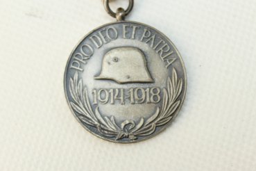 Austria, Order Pro Deo Et Patria 1914-1918 on the ribbon
