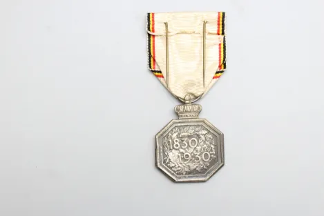 Belgische Erinnerungsmedaille zum 100-jährigen Jubiläum der Unabhängigkeit