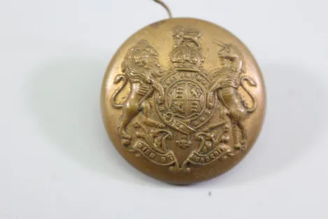Uniformknopf / Livree britische Königswappen mit Löwen und Einhorn