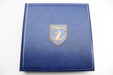 Preview: Nachlass NJL Nachtjagdleitschiff Togo, Fotoalben der Togo, Maskottchen und Wappen