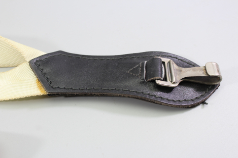 Preview: East German National People's Army (NVA) underbelt for a parade saber - saber, very good condition