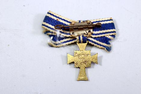 Preview: Miniatur Deutsches Mutterkreuz in Gold