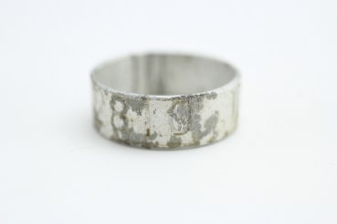 Ring made of aluminum, engraved several times with 1940 AP2810 and IV FR RDKL, diameter 18.3 mm