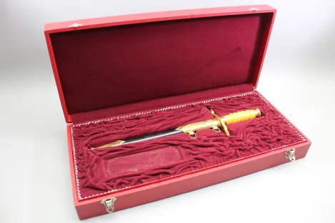 Original GDR / NVA Presentation Dagger (General’s Dagger) – "Ministry for State Security" – with Presentation Case