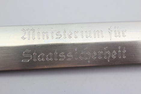 Originaler DDR / NVA Präsentationsdolch Generalsdolch „Ministerium für Staatssicherheit“ mit Präsentationsschatulle