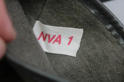 Original NVA Drei-Finger-Handschuhe Strichtarn – DDR Militärhandschuhe