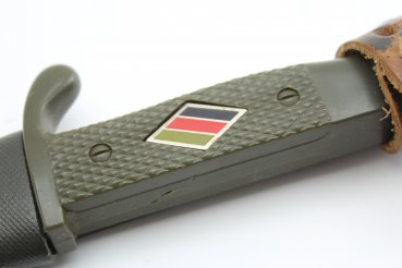 Travel knife, successor to the HJ travel knife