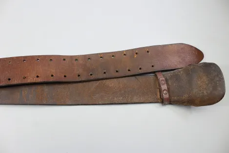 GDR Leather Belt / Officer's Belt (NVA) – Brown