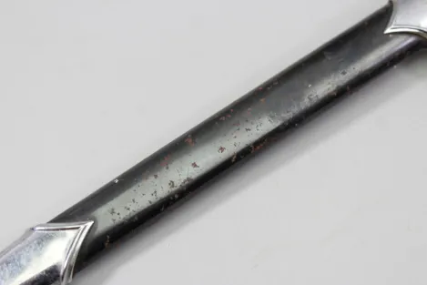 NVA DDR Offiziersdolch der Landstreitkräfte mit Garantieurkunde im Karton.