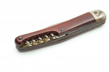 Soldier's pocket knife, not an official piece of equipment