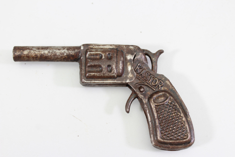 Preview: Kinder Spielzeugpistole Zündplätzchenpistole der Firma Kastor aus Metall 1920 - 1930