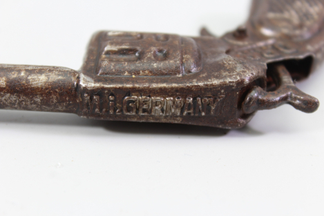 Preview: Kinder Spielzeugpistole Zündplätzchenpistole der Firma Kastor aus Metall 1920 - 1930