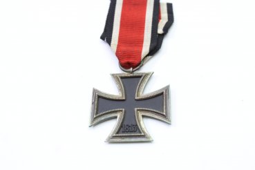 Wehrmacht Iron Cross EK 1939 II. Class / EK II on ribbon