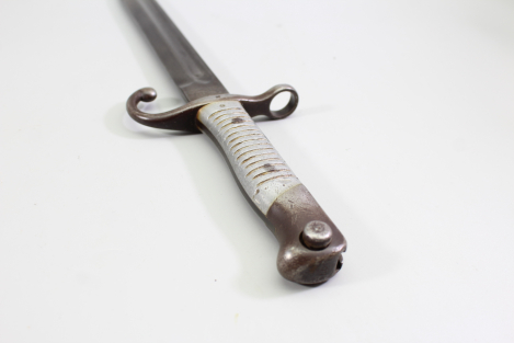 Short edged weapon – Argentine Model 1891 bayonet (WKC) with matching scabbard.