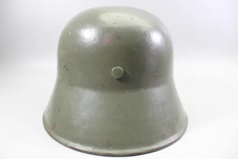 Deutscher M18 Stahlhelm mit Trägername und „Nobelriemen“ sowie Einheit Pionier-Bataillon 20 aus Hamburg – Harburg, ehem. Doppelemblem