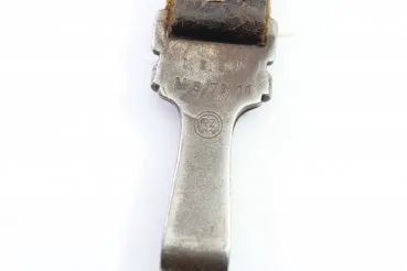 Leather hanger, stamped on the back D.RE.G.M and manufacturer M7/76/11 and RZM