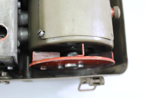 Elektromechanischen Rota­tions­um­former (Typ „ZK 36“) im Gehäuse