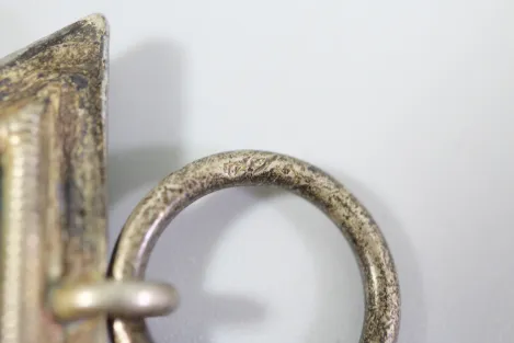 EK2 Eisernes Kreuz 2. Klasse 1939 unleserlicher Hersteller. Dreiteilig magnetisch.Originaler Fundzustand
