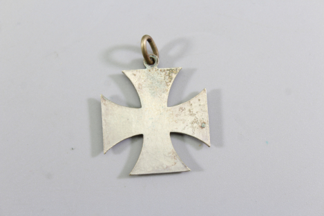 Originaler Nachlass des Soldaten Theodor Wellmann aus dem 1. & 2. Weltkrieg, Tapferkeitsmedaille als Musketier bei Liuilly Marne 02.09.1918 mit Gravur, Urkunde, Wehrpass