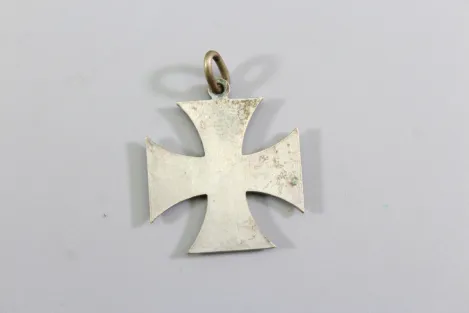Originaler Nachlass des Soldaten Theodor Wellmann aus dem 1. & 2. Weltkrieg, Tapferkeitsmedaille als Musketier bei Liuilly Marne 02.09.1918 mit Gravur, Urkunde, Wehrpass