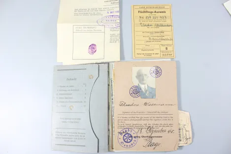 Originaler Nachlass des Soldaten Theodor Wellmann aus dem 1. & 2. Weltkrieg, Tapferkeitsmedaille als Musketier bei Liuilly Marne 02.09.1918 mit Gravur, Urkunde, Wehrpass