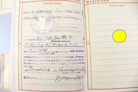 Originaler Nachlass des Soldaten Theodor Wellmann aus dem 1. & 2. Weltkrieg, Tapferkeitsmedaille als Musketier bei Liuilly Marne 02.09.1918 mit Gravur, Urkunde, Wehrpass