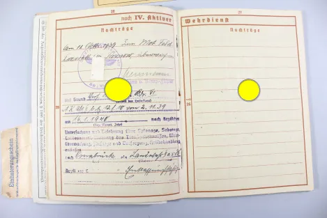 Originaler Nachlass des Soldaten Theodor Wellmann aus dem 1. & 2. Weltkrieg, Tapferkeitsmedaille als Musketier bei Liuilly Marne 02.09.1918 mit Gravur, Urkunde, Wehrpass