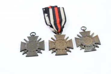 3x  Cross of Honour for Front Fighters with ribbon with manufacturer