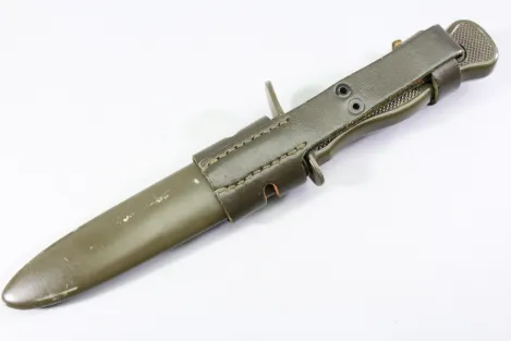Originales Bundeswehr Kampfmesser alter Art OFW 73mit Koppelschuh,