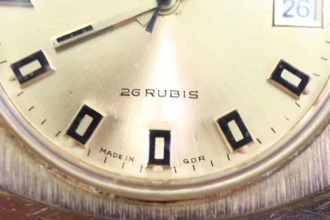 DDR Glashütte Herren Armbanduhr Spezimatic 26 Rubis für 30 jährige Dienstzeit in den Organen des Ministeriums des Inneren