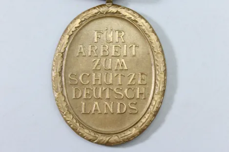 Deutsches Schutzwall Ehrenzeichen Westwall am Band